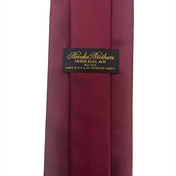 BROOKS BROTHER Silk Solid  Burgundy Tie BRAND NEW - Picture 5 of 5